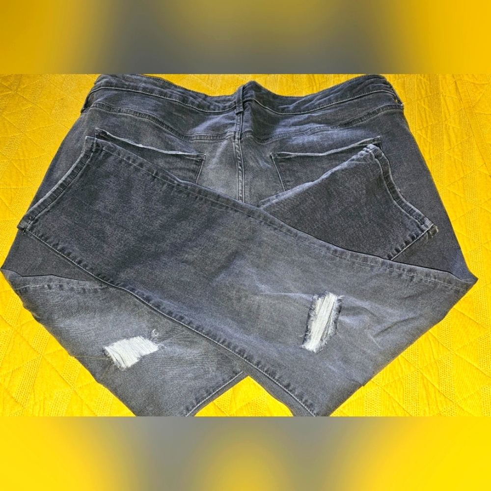 Universal Thread distressed denim jeans sz 26W faded black wash